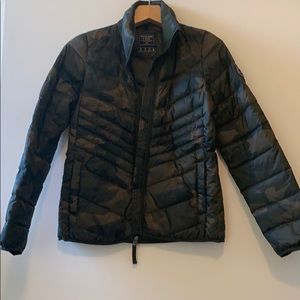 Lightweight camo jacket